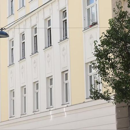 Top Apartments Schoenbrunn Виена Екстериор снимка